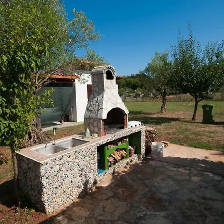 Vikendica Pingo House *